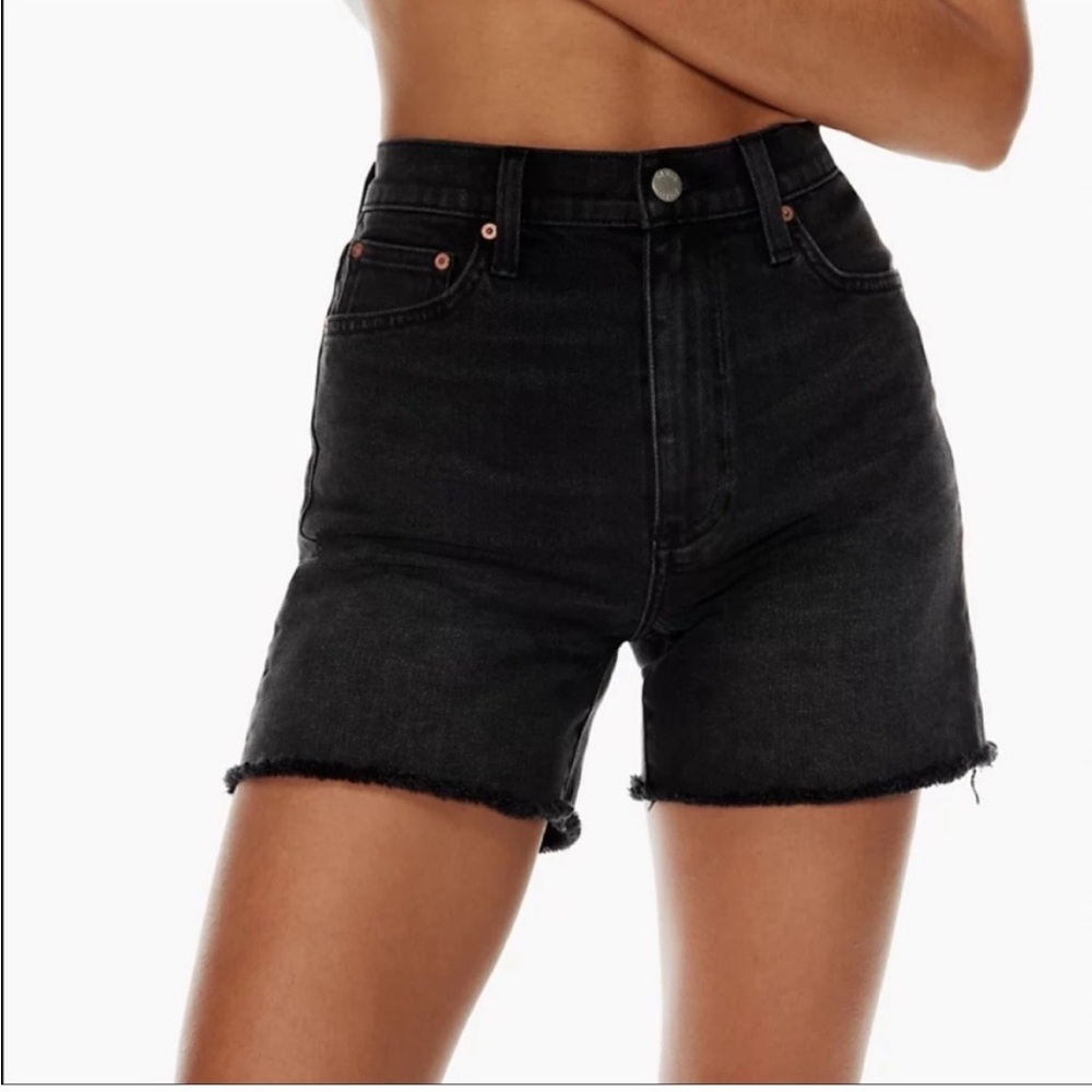 Aritzia Denim Forum The Yoko Mid Thigh Short